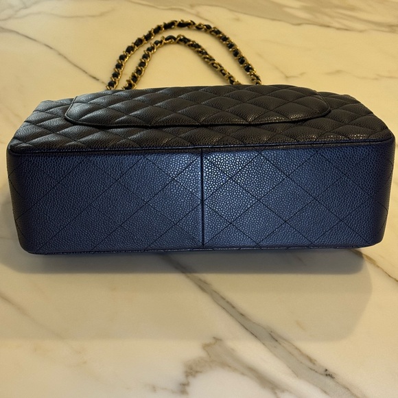 Navy Blue CHANEL quilted caviar double flap bag in excellent condition! - Picture 3 of 7